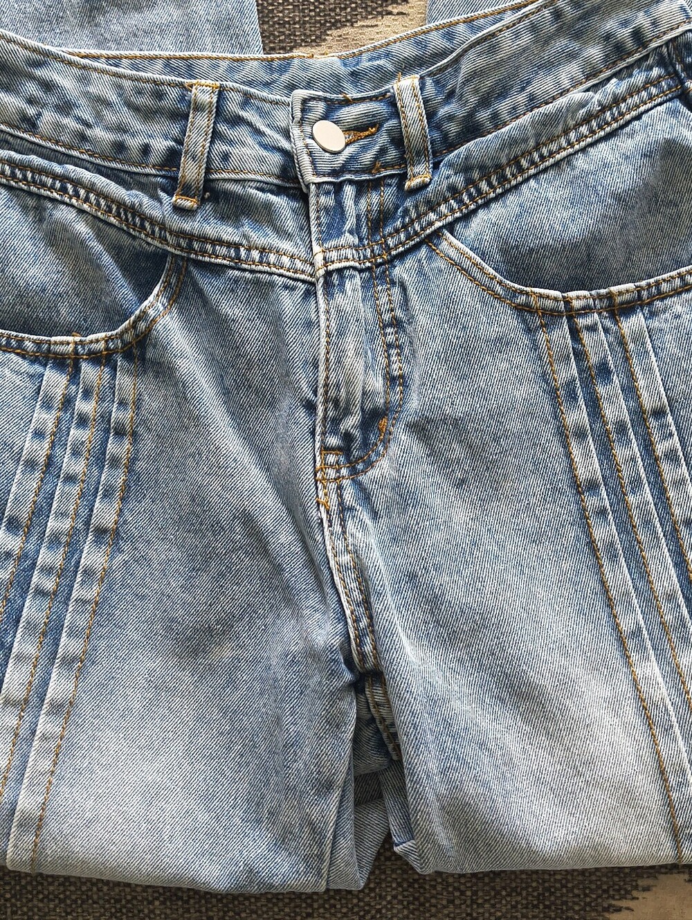 SHEIN Light Blue Washed Denim Jeans with Contrast Stitching